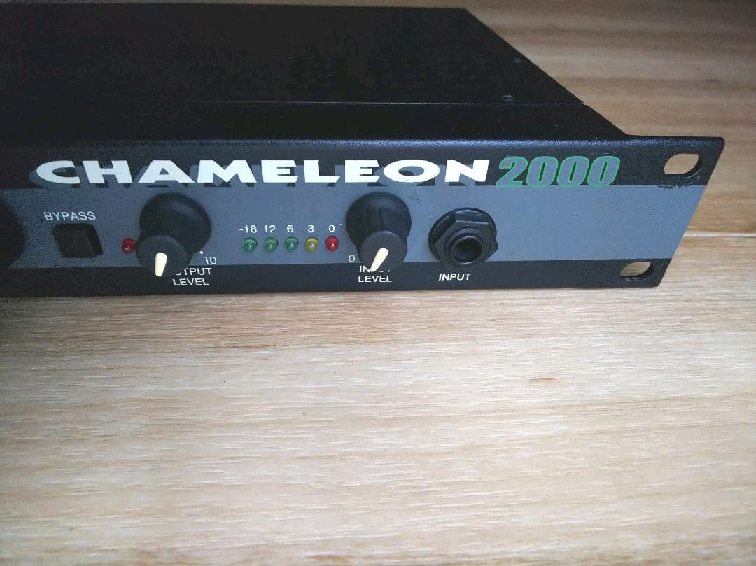 ROCKTRON CHAMELEON 2000 プリアンプ マルチエフェクター 売れ筋