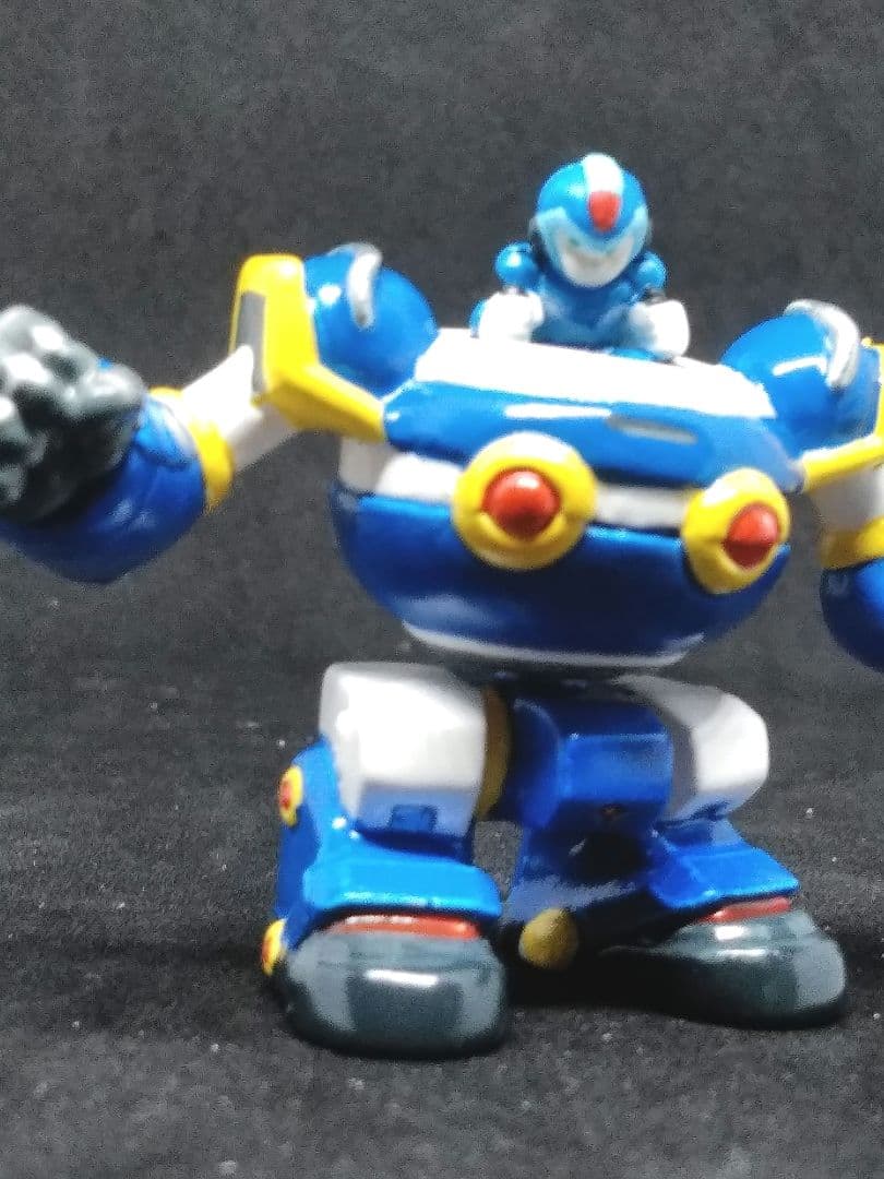 【超希少】ロックマン フィギュア 消しゴム ライドアーマーキメラ　塗装品