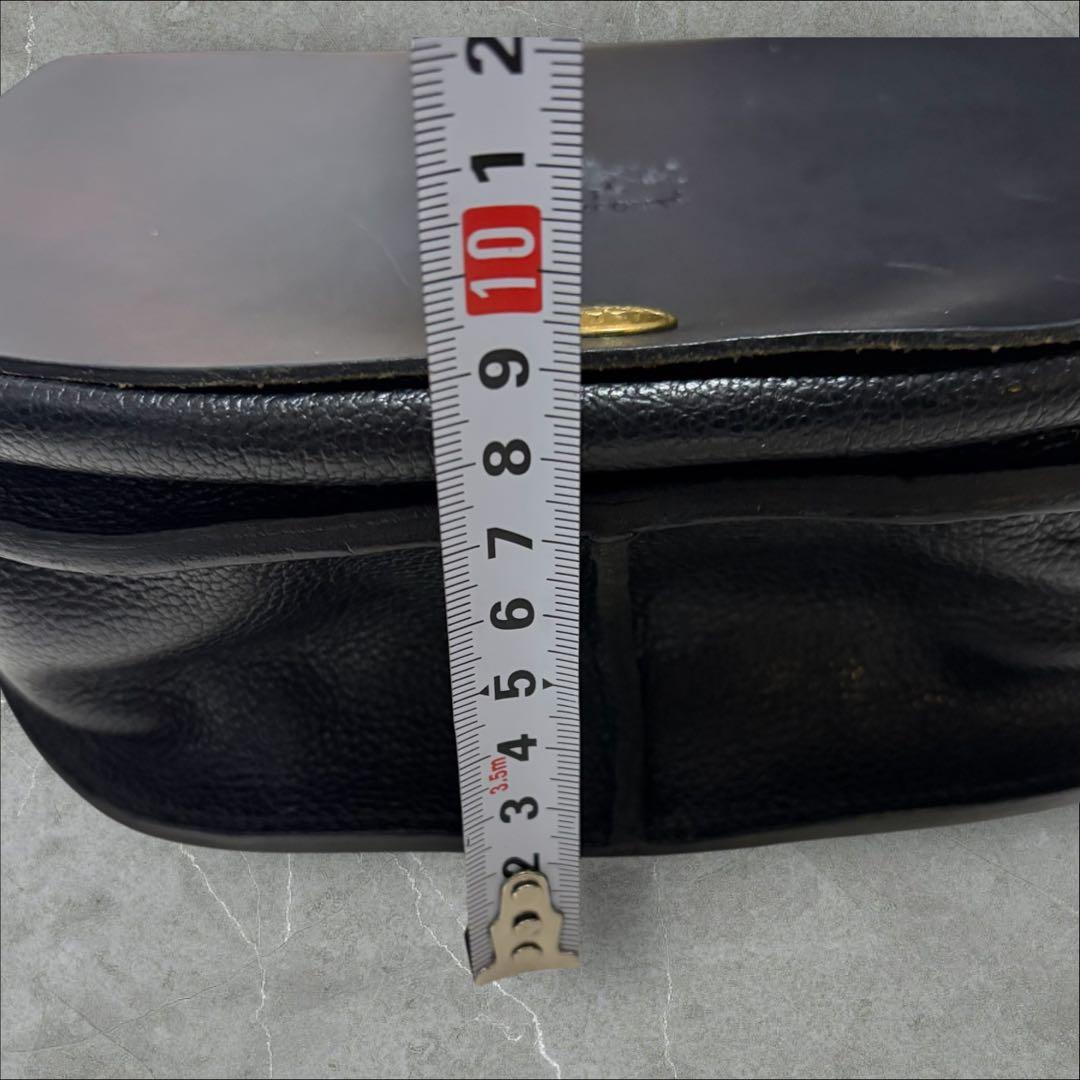 ILBISONTE イルビゾンテ　ブラック　レザー　ショルダーバッグ