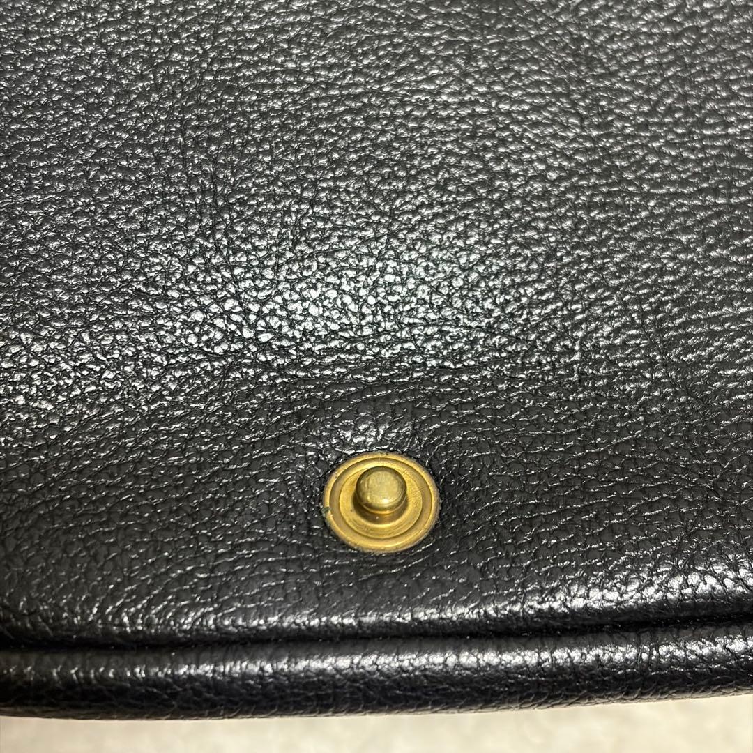 ILBISONTE イルビゾンテ　ブラック　レザー　ショルダーバッグ