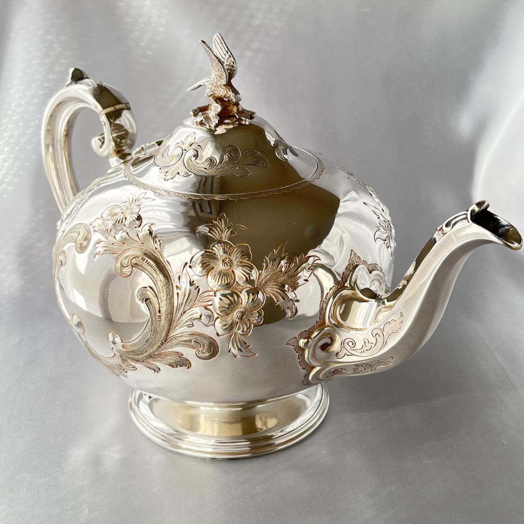 Martin, Hall 】 イーグルのティーポット【シルバープレート】華麗！