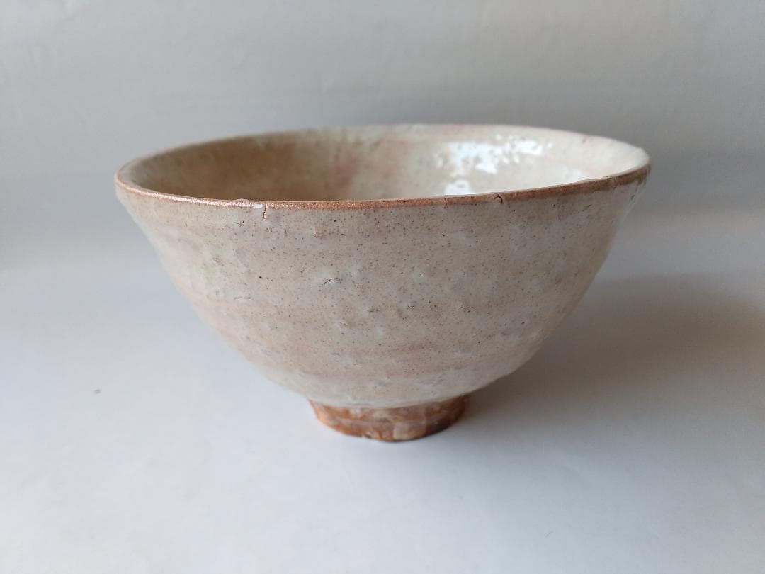 萩茶碗 岡田裕 作 萩焼 共箱 共布 茶道具 抹茶碗 新品 未使用 保管品 です