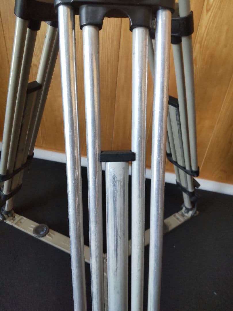 日本画家 吉原芳仙 墨画『ヒマラヤ.雲湧』絹本 掛け軸 直筆保証