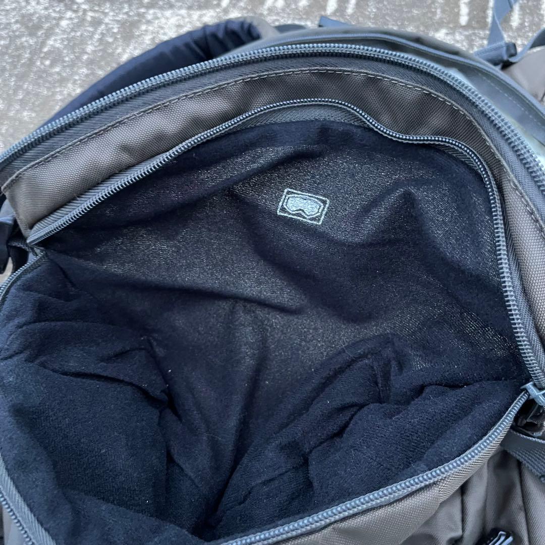 Burton [ak] リュックサック テック系 00s old salomon