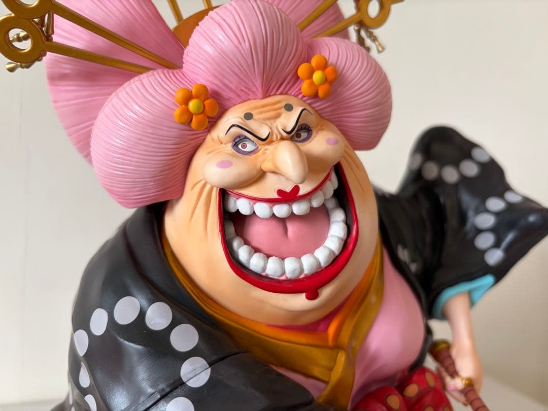 ワンピース フィギュア　ビッグマム　フィギュアーツゼロ