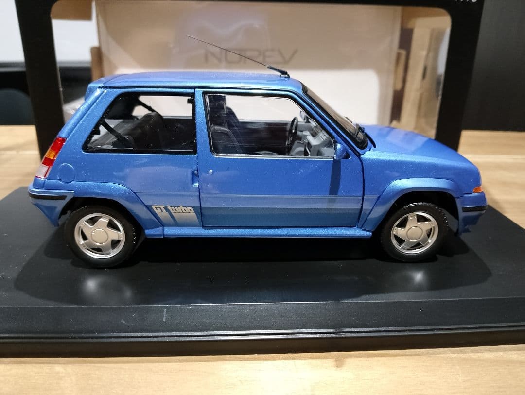 よっしー1/18 ノレブ　ルノー5 ターボ　ルノーサンク　ミニカー　ブルー