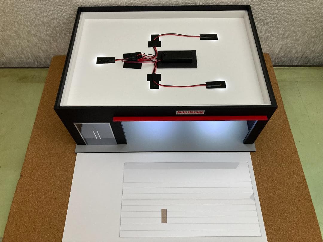 ミニカー専用ジオラマ：1/18 リビングタイプガレージⅠ／男の秘密基地ガレージ！