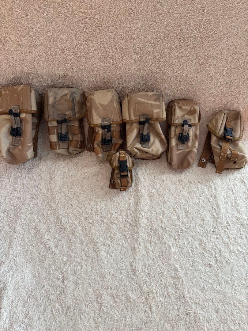 イギリス軍 砂漠迷彩DPM タクティカルベスト（ポーチ 7個付き）