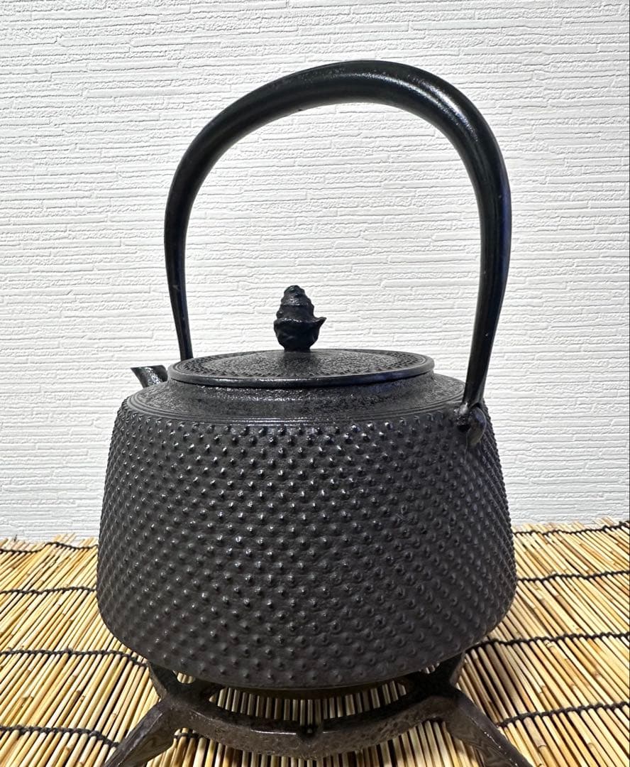 未使用、長期保管品　南部伝統工芸士 及川寛治作真作保証　九重形１５型アラレ