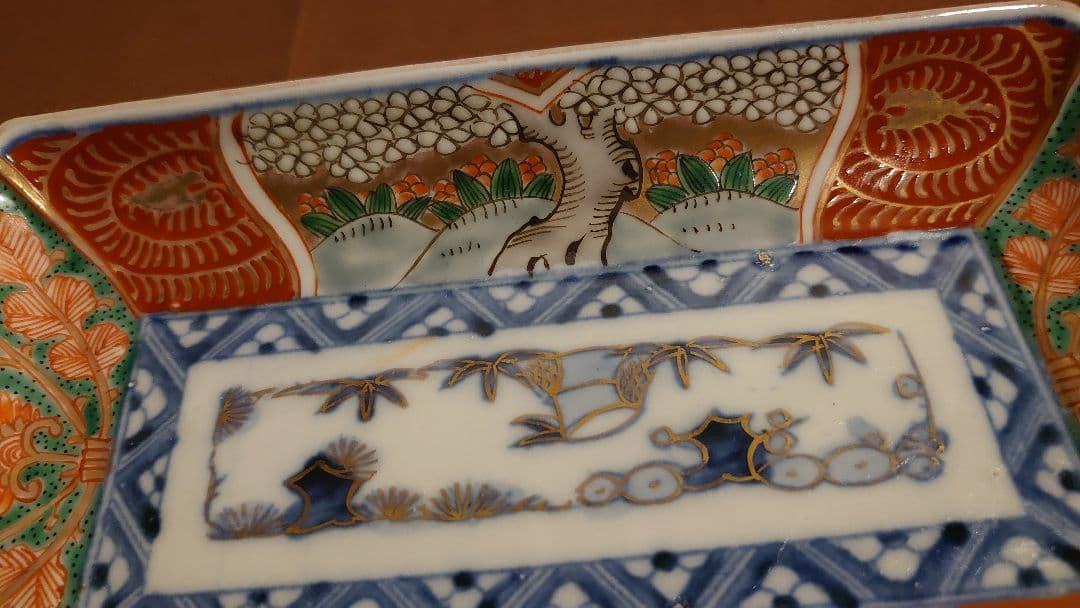 大聖寺伊万里 古伊万里 伊万里 色絵 金襴手 角皿 華の図 江戸期 1