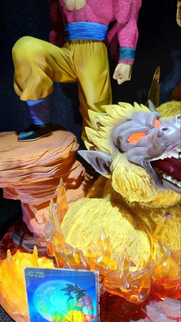 ran_s！超サイヤ人4孫悟空　海外スタチュー