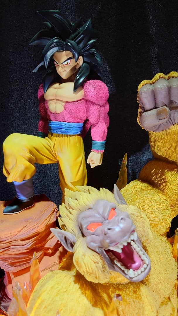 ran_s！超サイヤ人4孫悟空　海外スタチュー