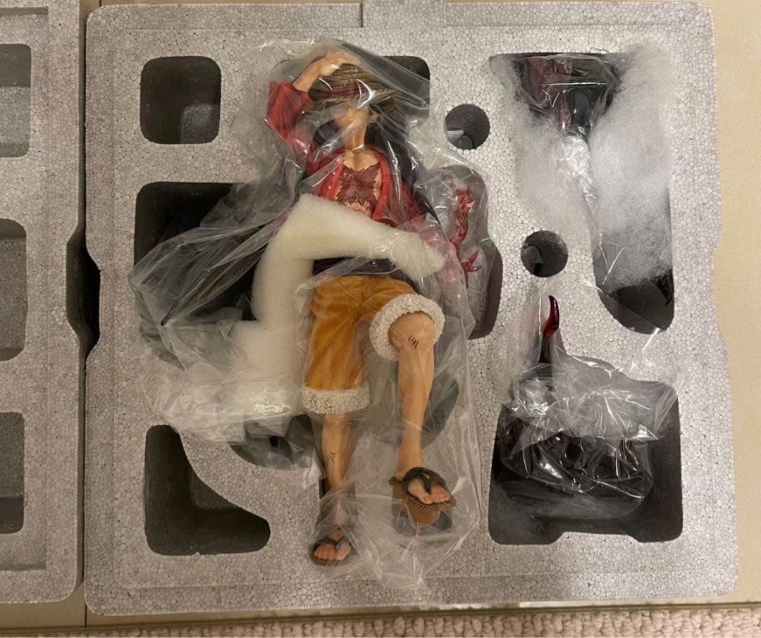 ワンピース LX-STUDIO 四皇 ルフィ フィギュア - メルカリ