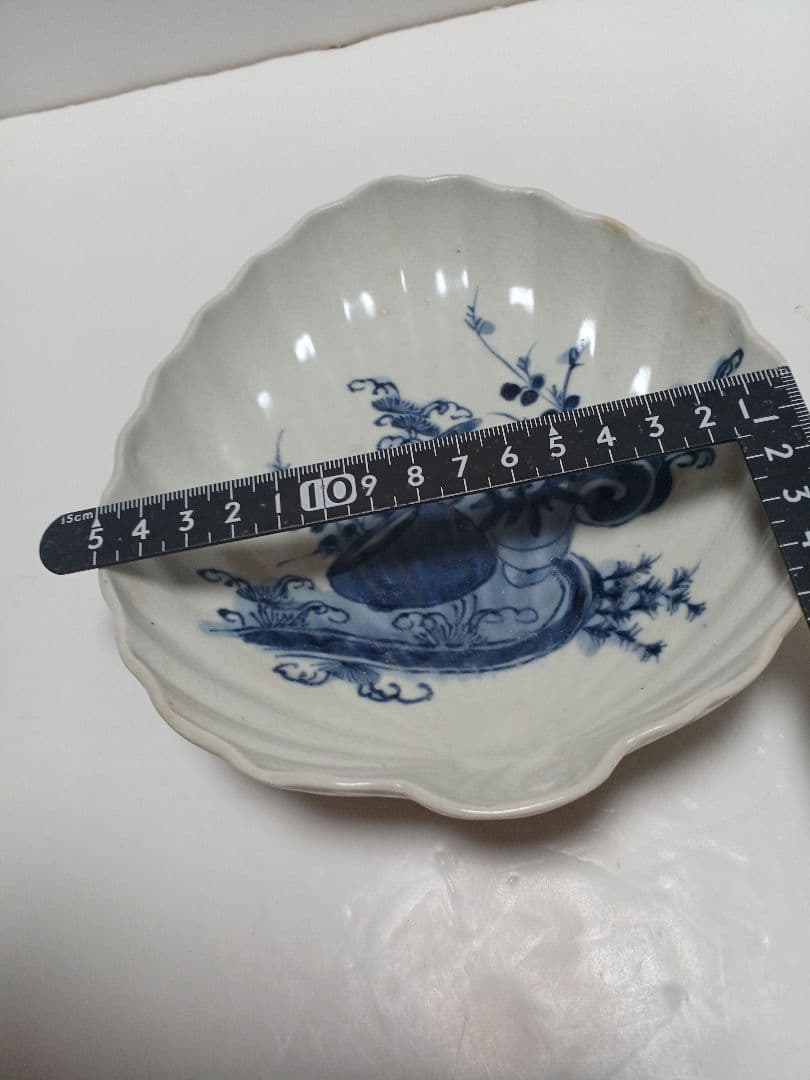 骨董　貝形皿　染付　正化年製　貫入