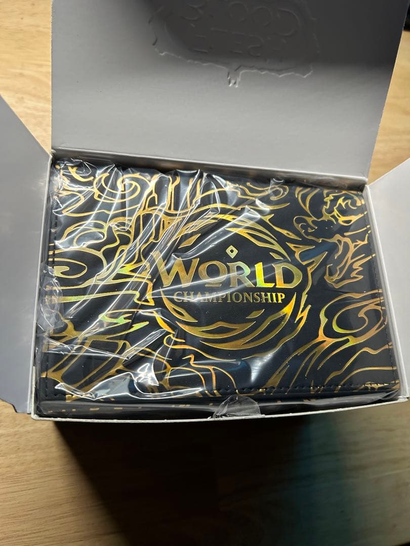 FAB ワールドチャンピオンシップ限定デッキボックス