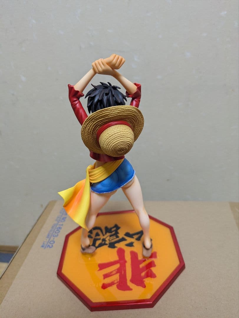 開封品 ワンピース 非公認　 ルフィ トラファルガー・ロー 開封品２体セット