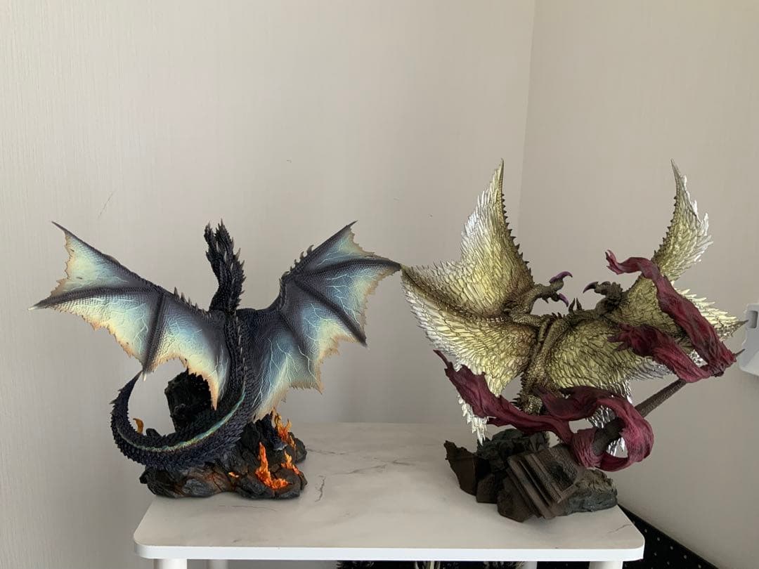 モンスターハンター　アルバトリオン　シャガルマガラ　クリエイターズモデル　開封品