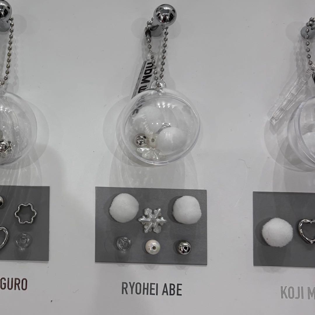 SnowMan スノーボール キーホルダー 阿部亮平 - メルカリ