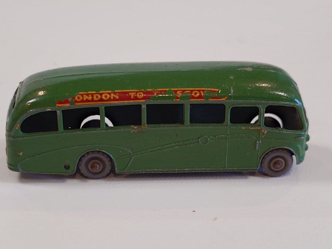 ミニカー MATCHBOX No.21 b Bedford Coach 2nd