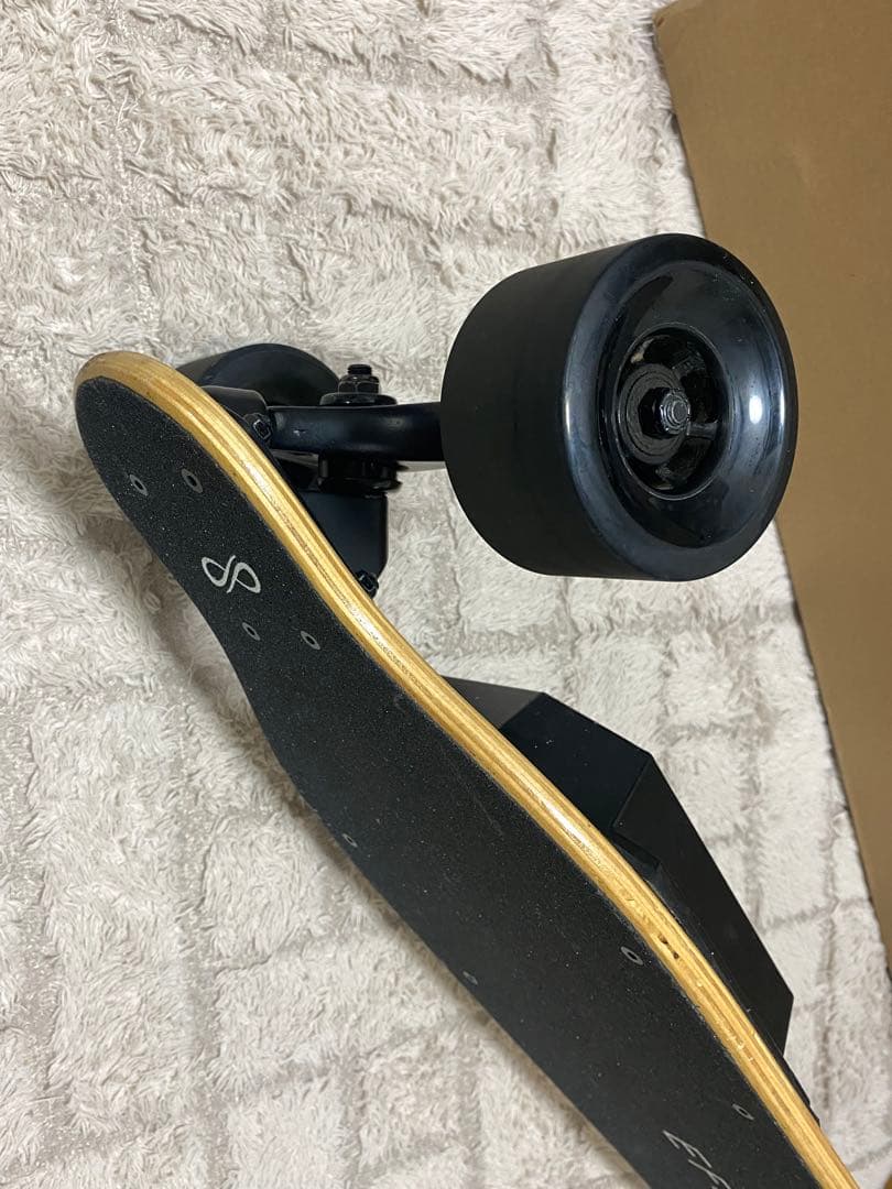 EFINITY 電動スケートボード