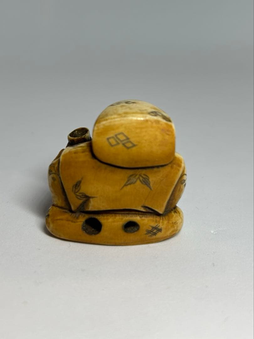 銘あり】根付 人物像 大黒天風 骨 牙 （天然素材） 千広銘 29g - メルカリ