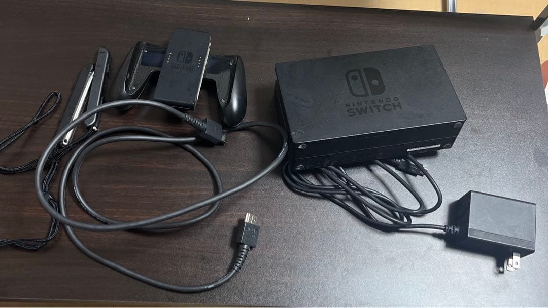 Y3122-84 津田永寿作 鋳銅 魚文 飾皿