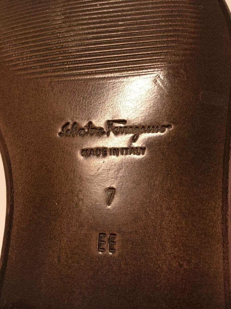 Salvatore Ferragamo　メンズシューズ（新品）