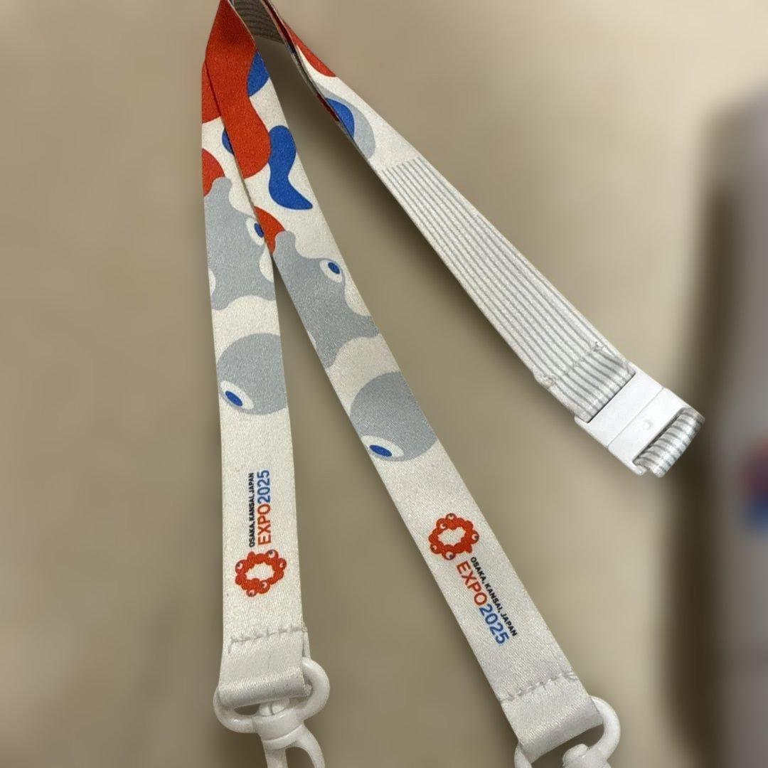 万博 スタッフ支給 非売品グッズ3点セット｜水筒・バッジ・ネックストラップ