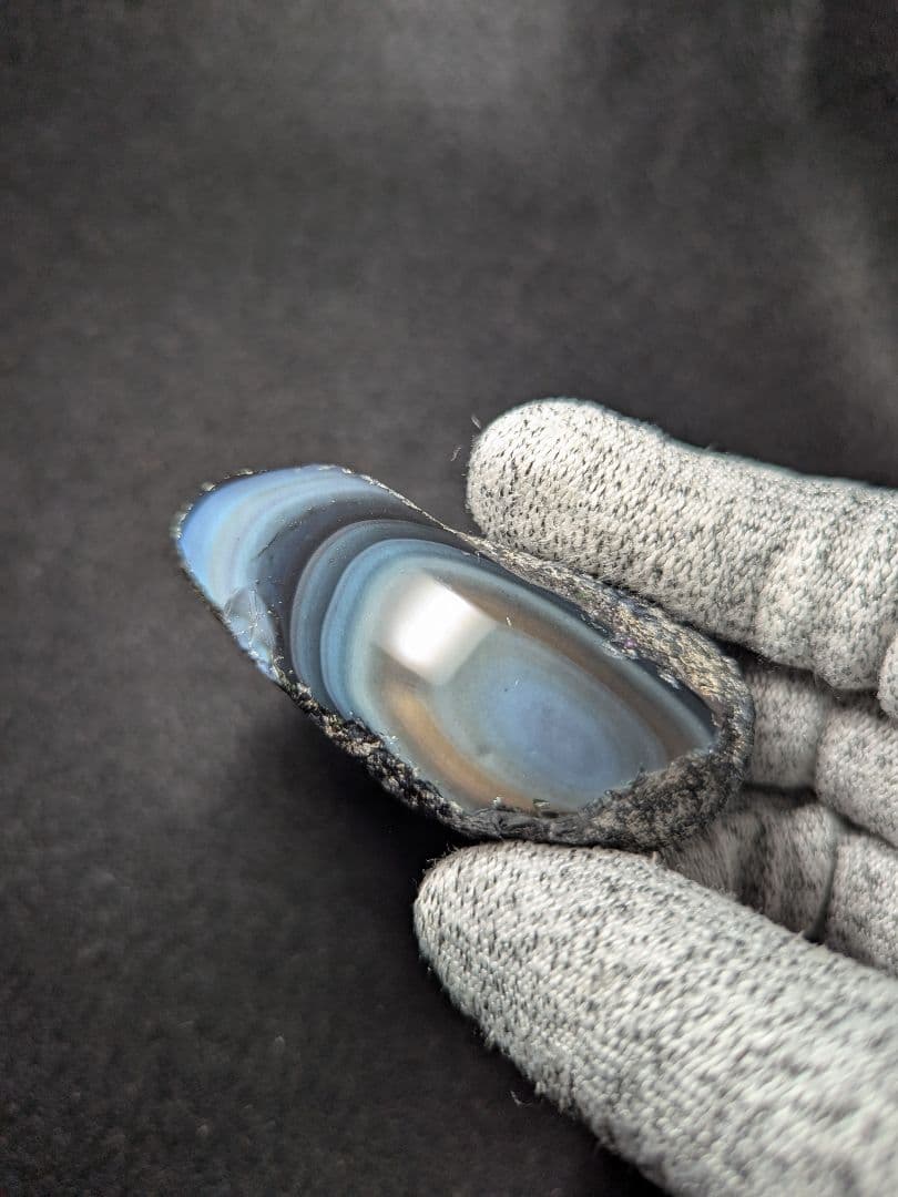 研磨品】十勝石玲瓏 北海道産レインボーオブシディアン 十勝石 玲瓏石