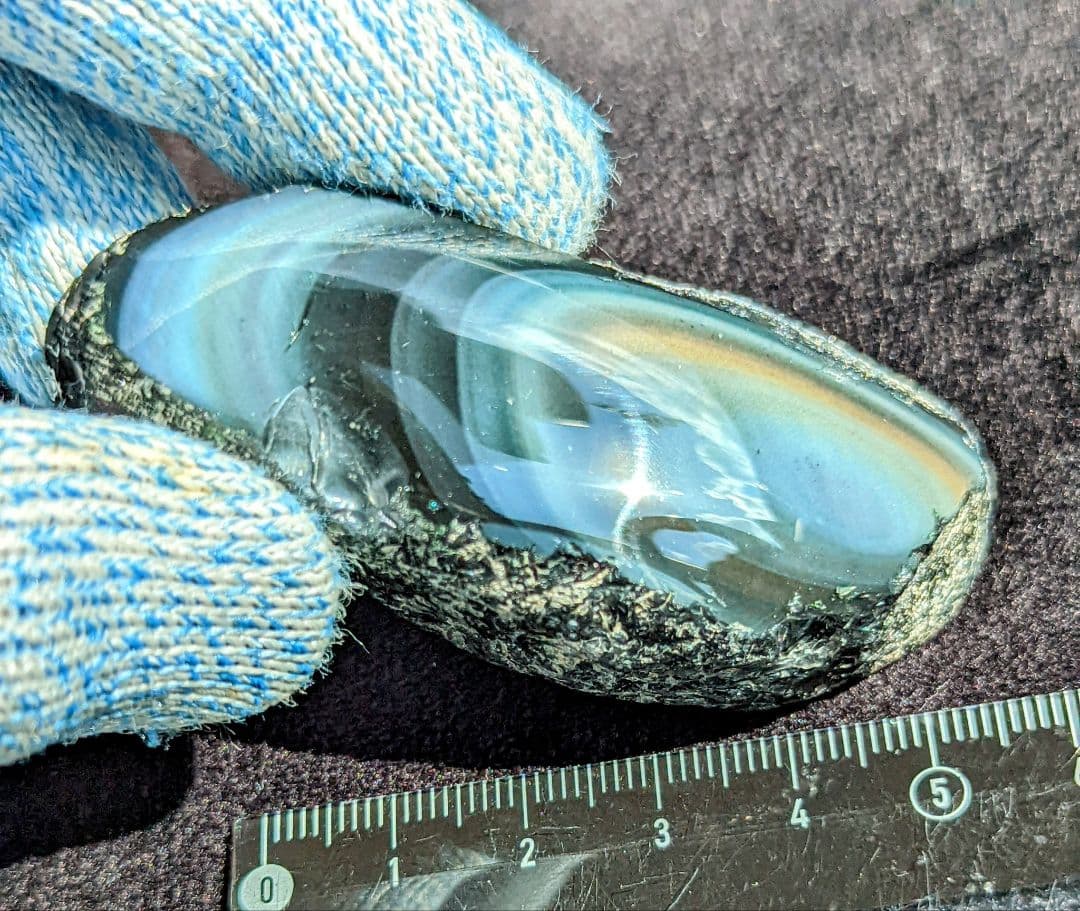 研磨品】十勝石玲瓏 北海道産レインボーオブシディアン 十勝石 玲瓏石