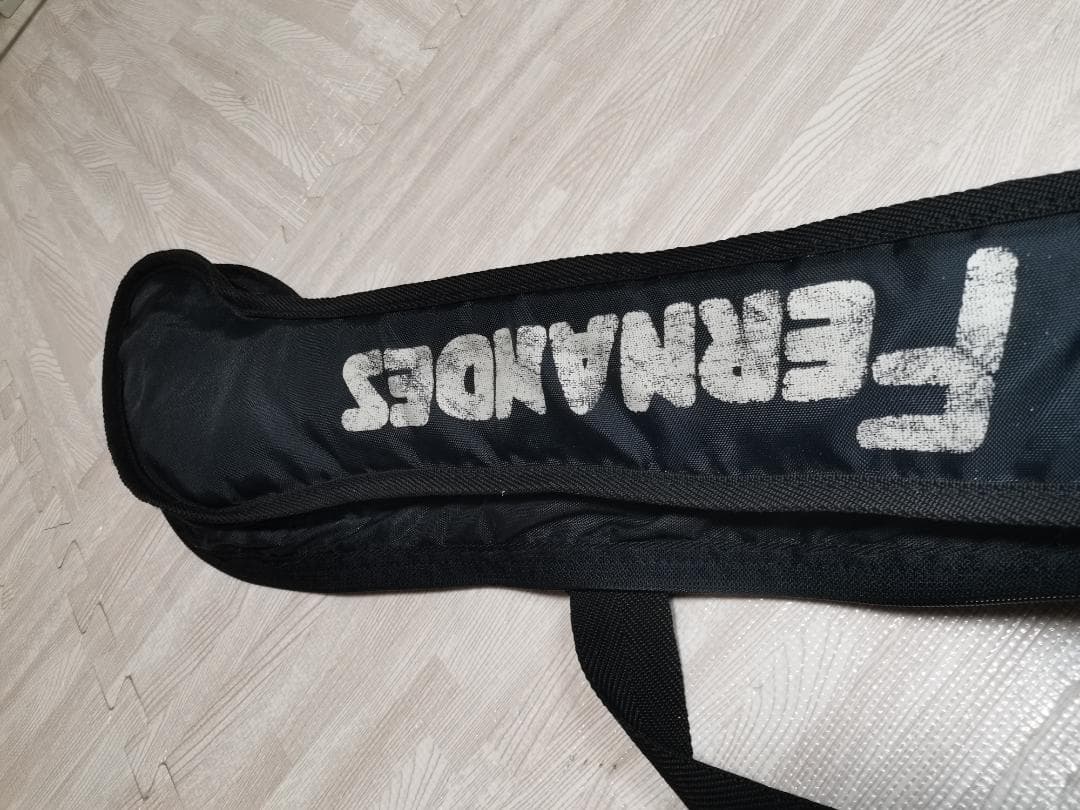 や*ま様 フェルナンデス　FERNANDES ZO-3 桃色 ピンク　ケース付き