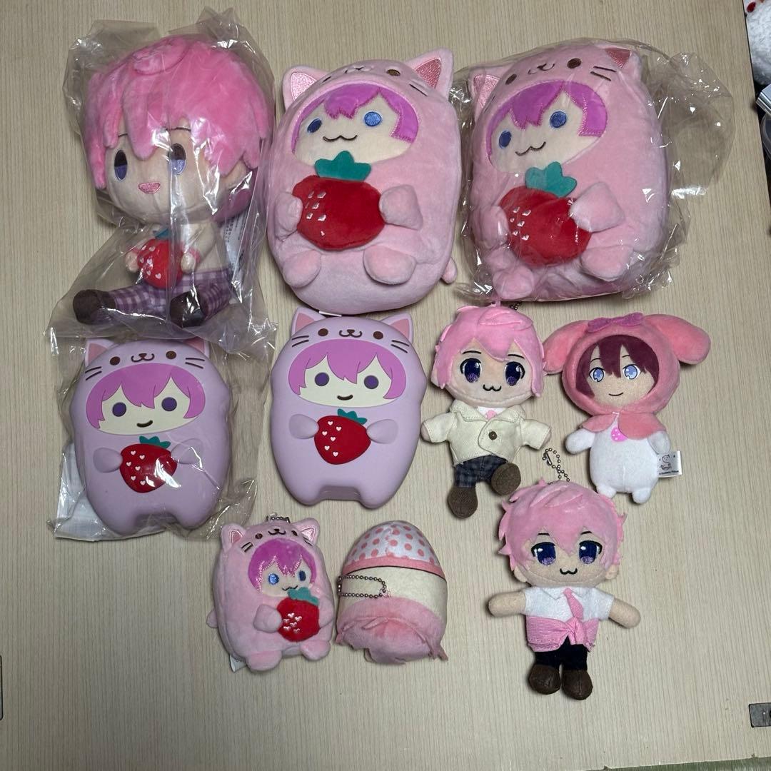 すとぷり さとみ ぬいぐるみ まとめ売り - メルカリ