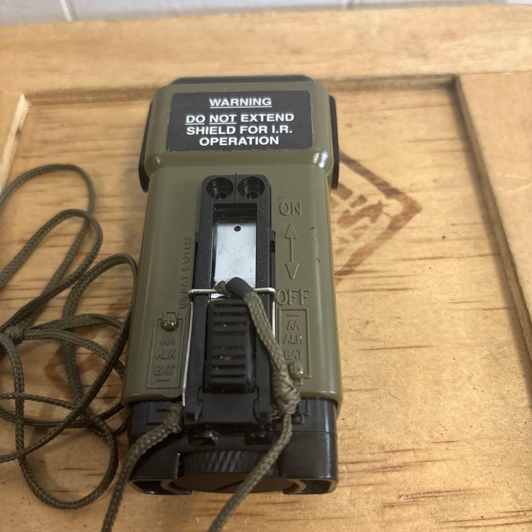 米軍　実物　FRS/MS−2000M LIGHT MARKER ストロボライト