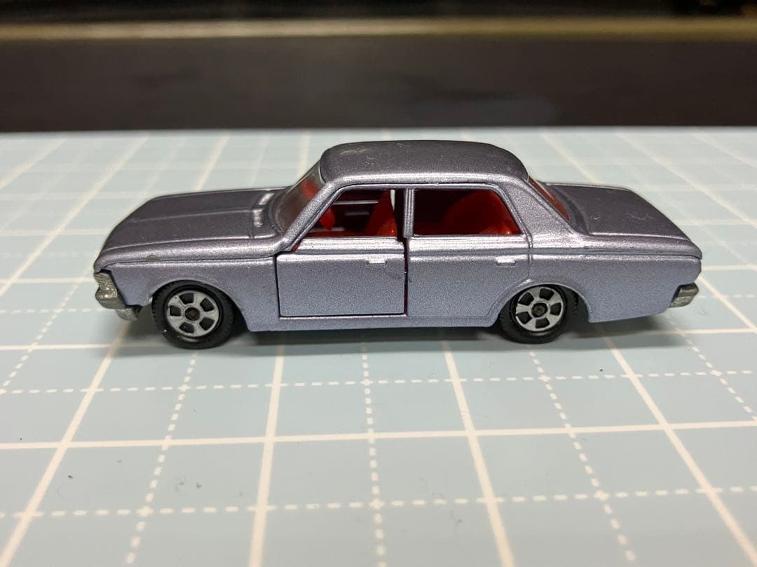 ミ*父様 トミカ　トヨタ　クラウン