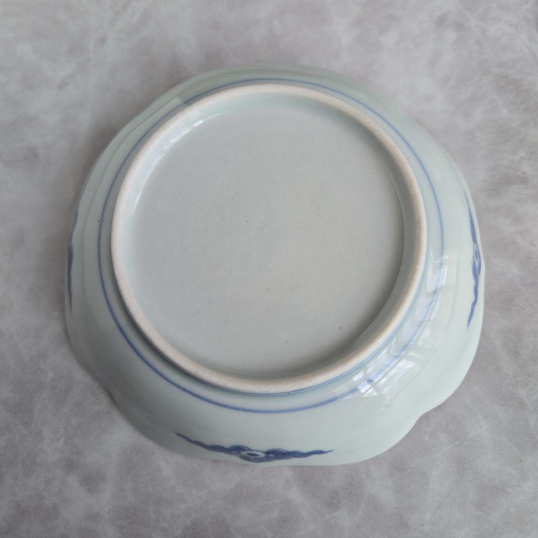 古伊万里 白磁陽刻 染付 隅入深皿 アンティーク 骨董 金継ぎ練習 金