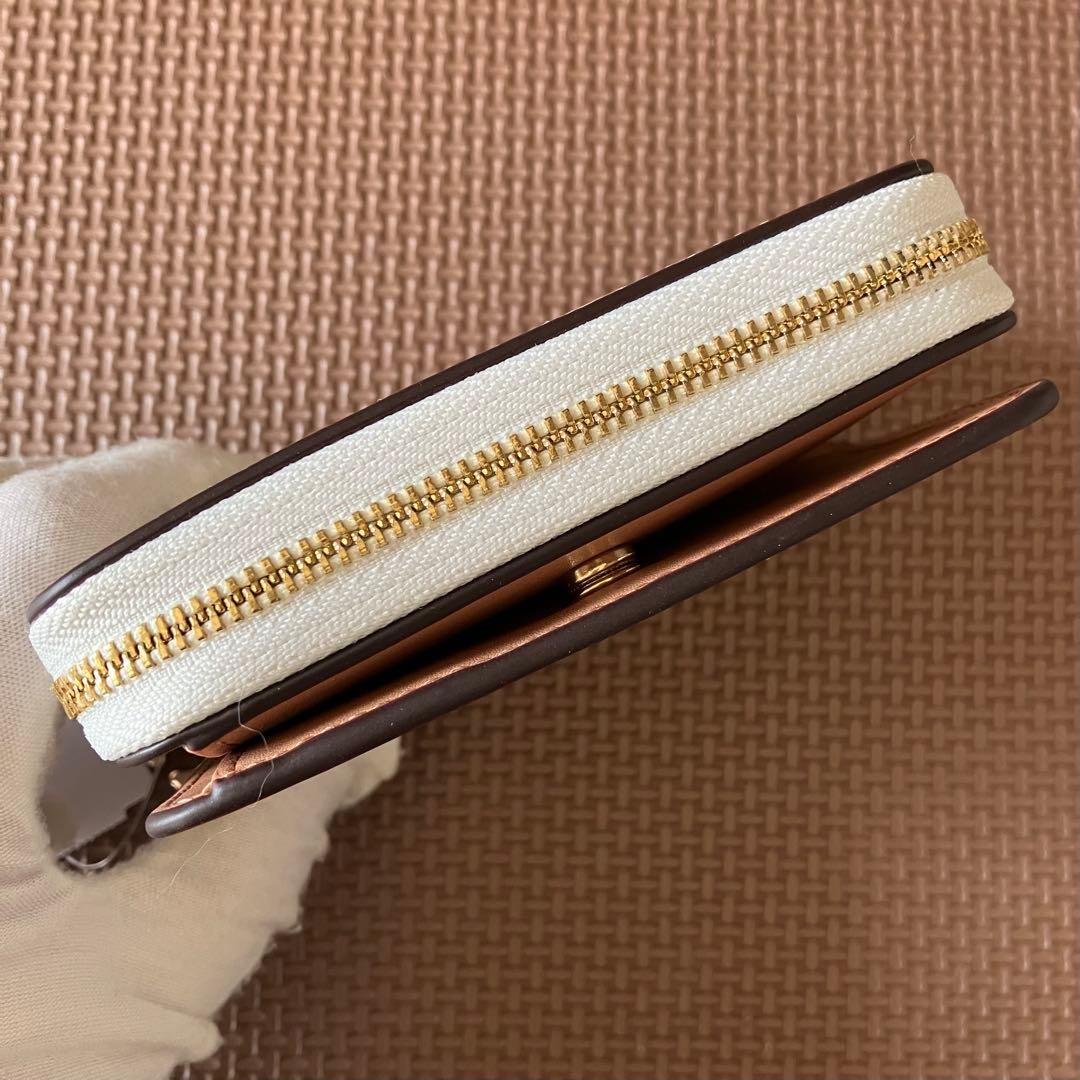 【大人気】【COACH X PEANUTS】ビルフォールドウォレット チョーク