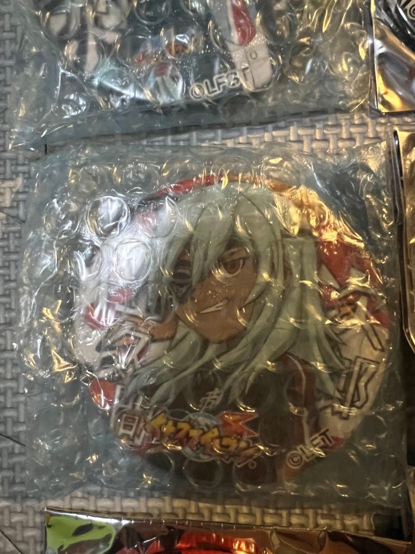 【バラ売り不可】イナズマイレブン　ドでか缶バッジ　64点セット