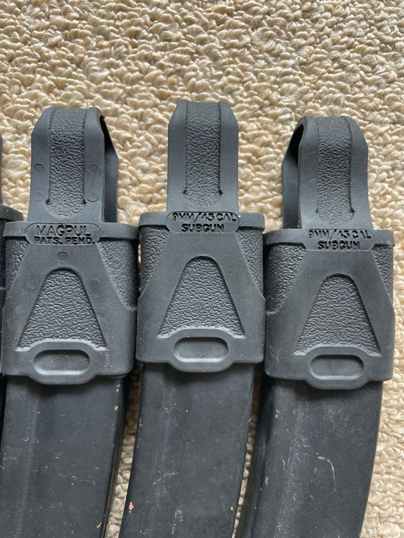 東京マルイ電動ガンMP5マガジン合計9本＋マガジンクリップ3個