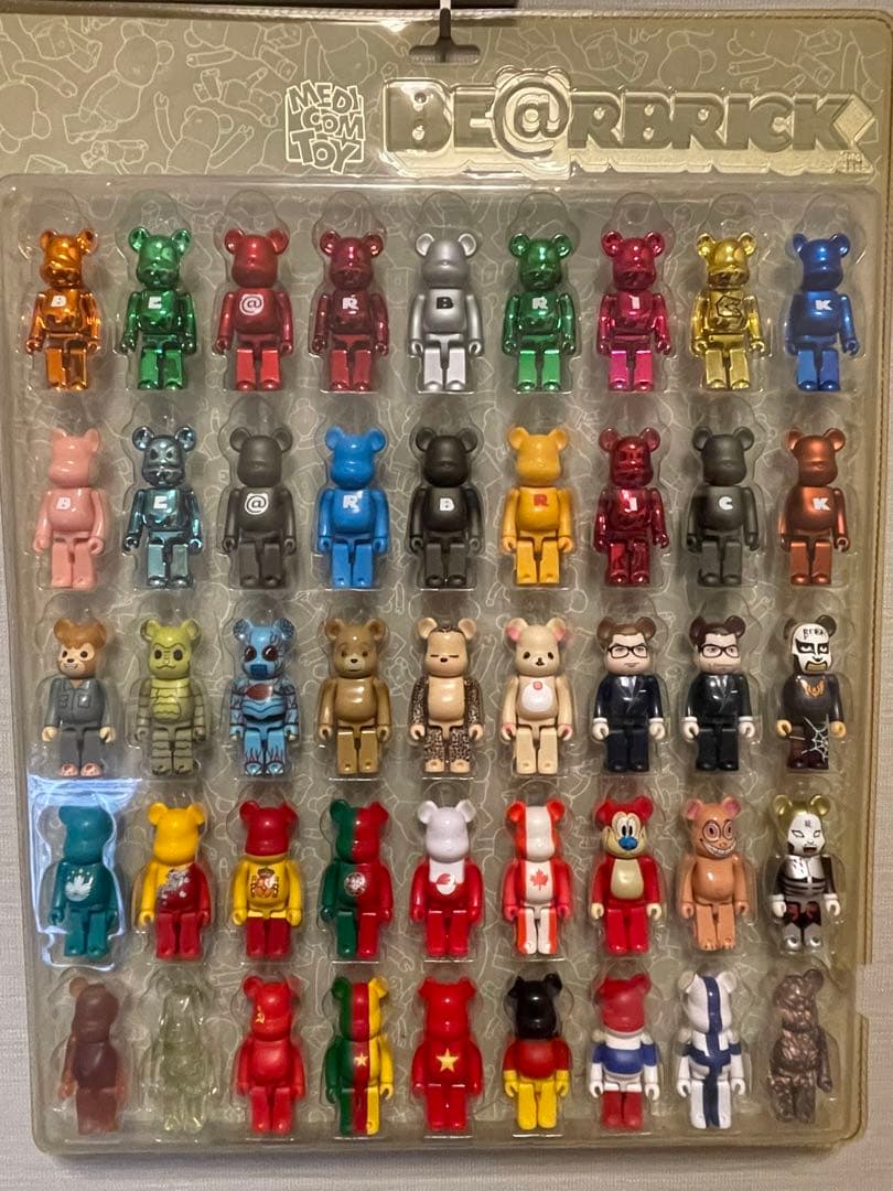 ベアブリック 45体 ブリスターケースつき 大量