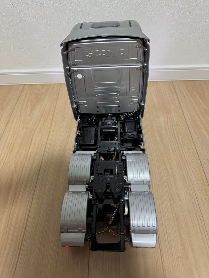 タミヤ　1/14 スカニア