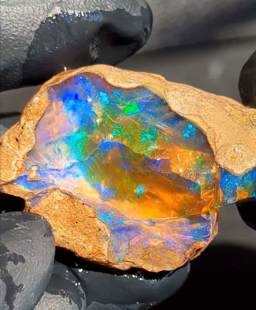 54ct】エチオピア オパール 原石 天然石 鉱物 標本 鉱石 ブルー 虹