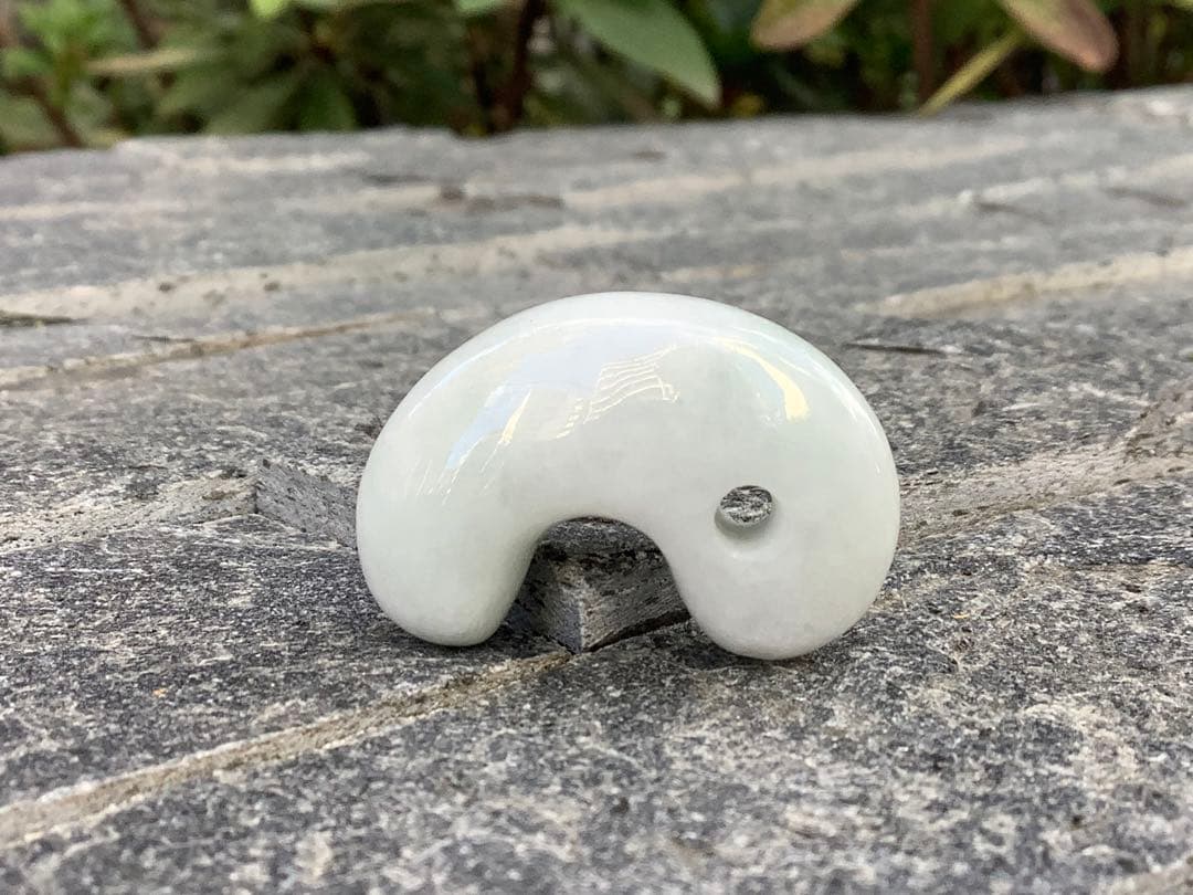 ✳安価卸し値段 幸運引き寄せる糸魚川翡翠勾玉 本物を1個お持ちください