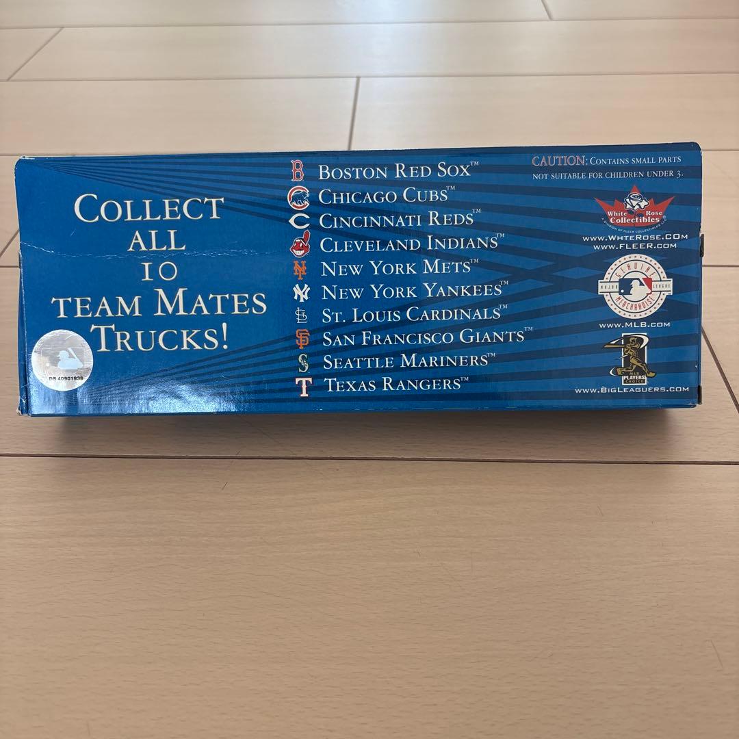 ニューヨーク・ヤンキース ミニカー トレーラー　トラック　メジャーリーグ