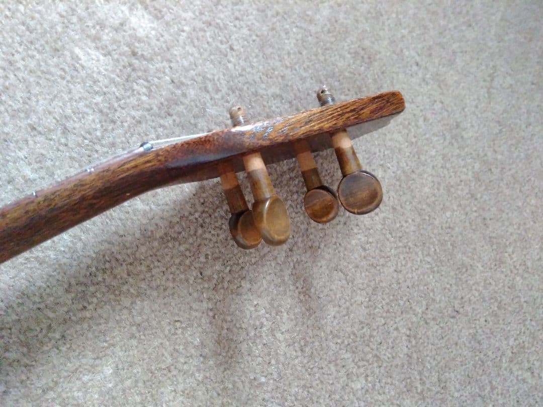 Tokyo Violin Indastrial Factory ソプラノウクレレ