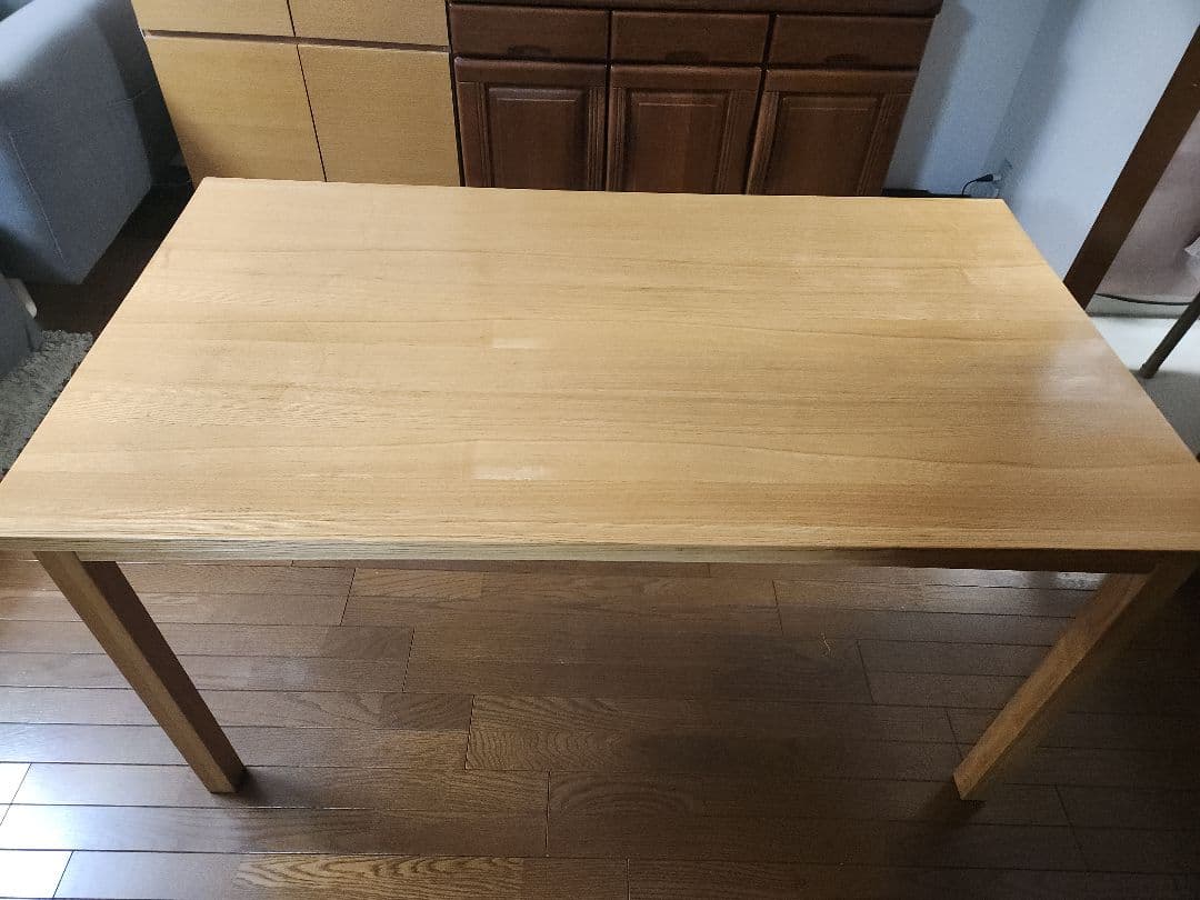 無印良品ダイニングテーブル４人掛け。