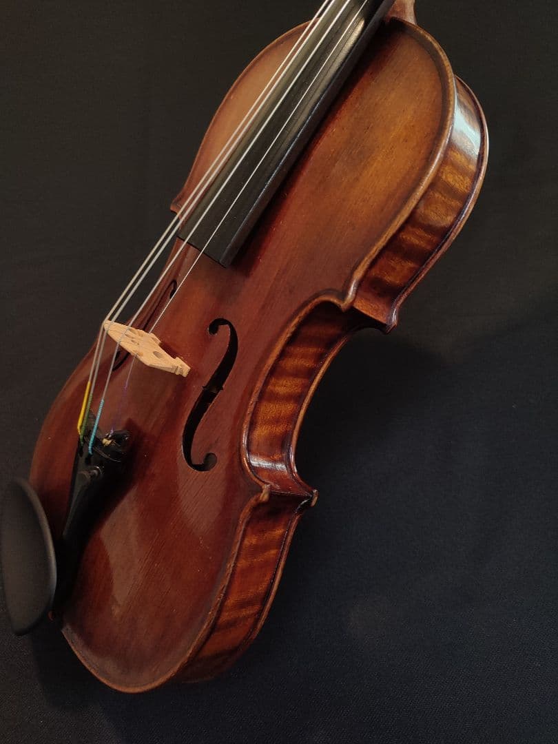 バイオリン　アンティークジャーマン１/2　弦・駒新品交換済　弓・ケース・肩当付属