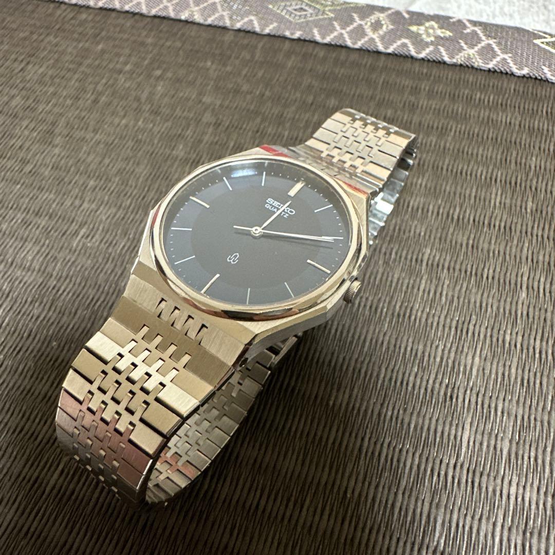 SEIKO クォーツ 腕時計 ダークブルー 稼動品　5931-7010