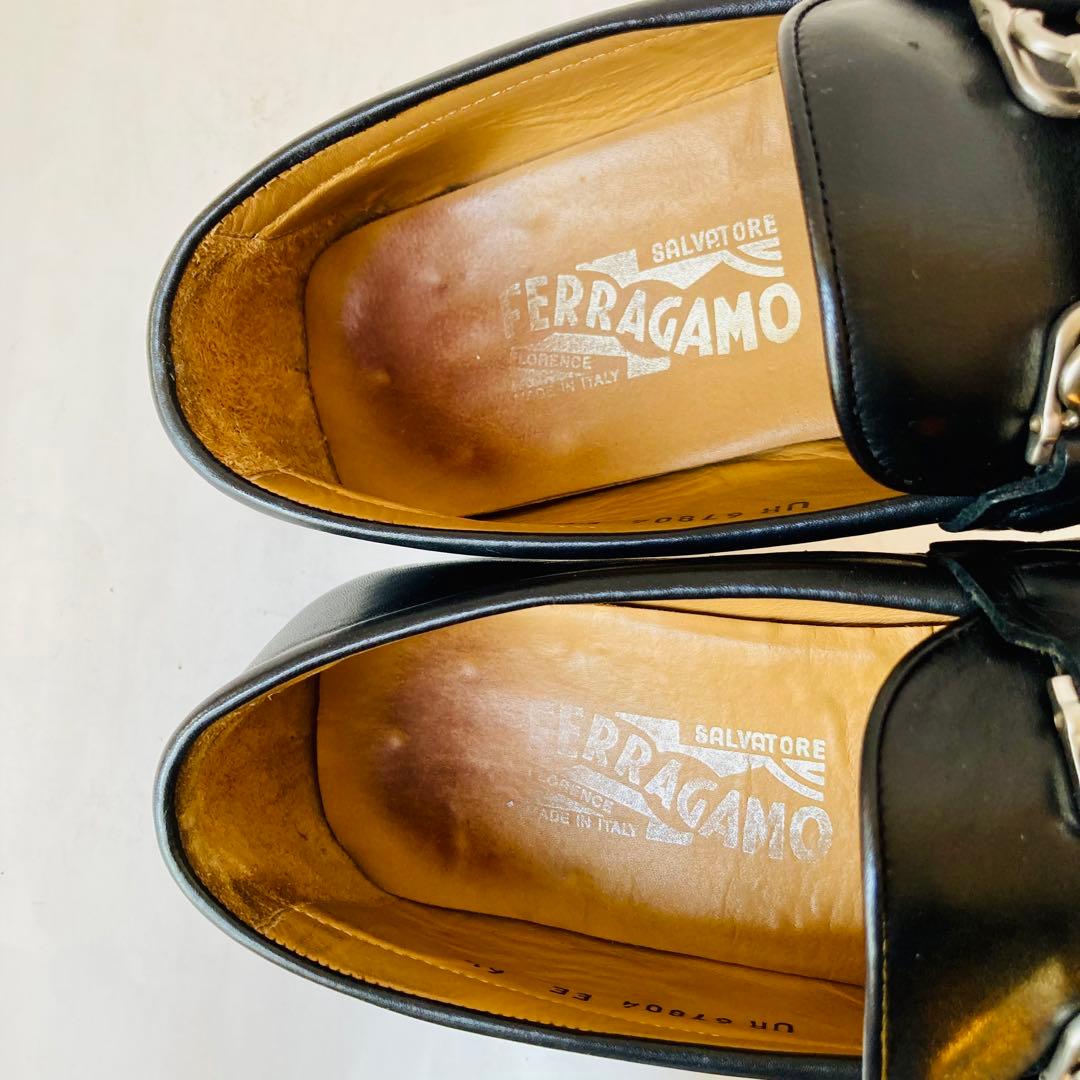 専用 フェラガモ 黒 24.5cm & コーチ 茶色 25cm ２足セット