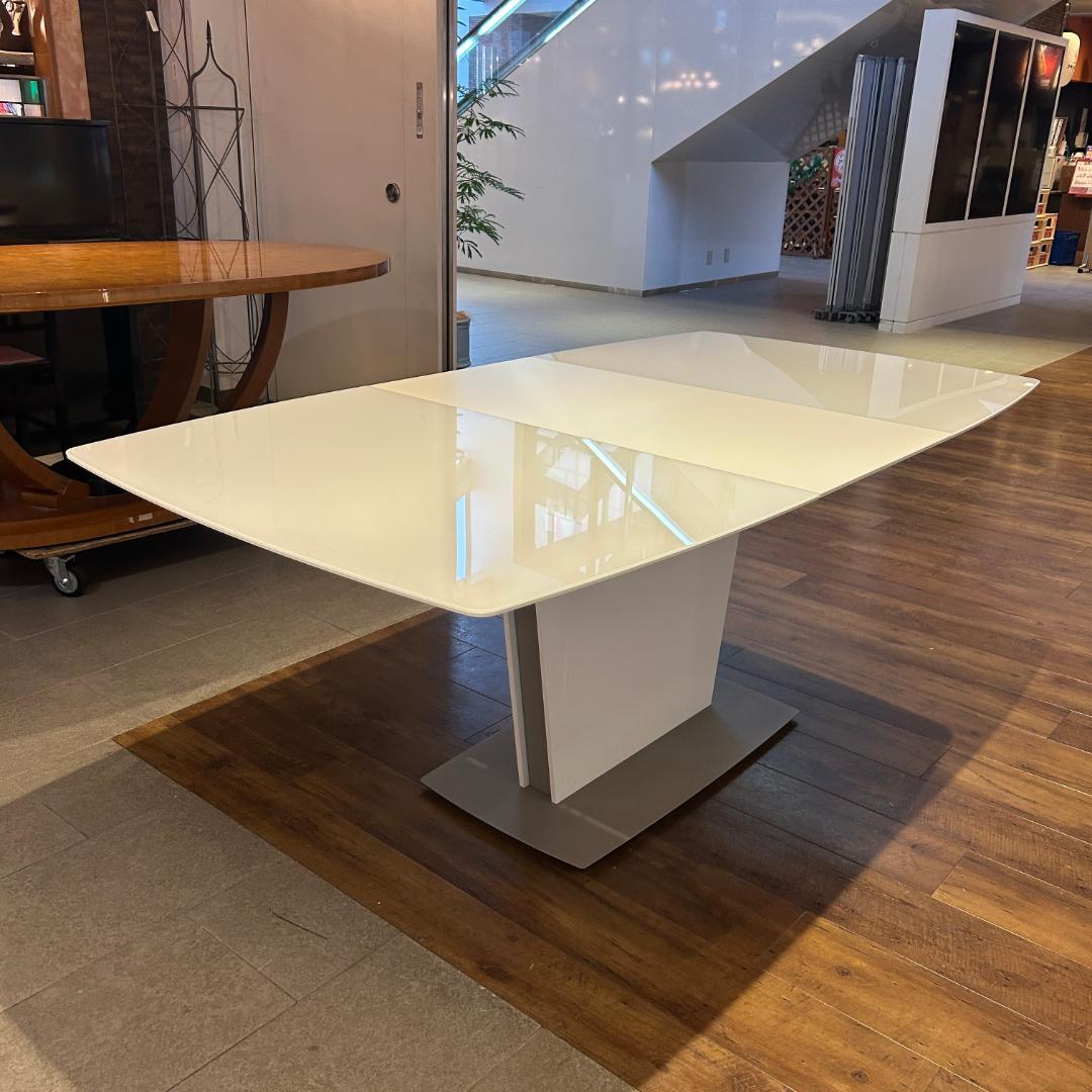 本日限り極美品♥Boconcept 　ミラノ　伸長式　ダイニングテーブル