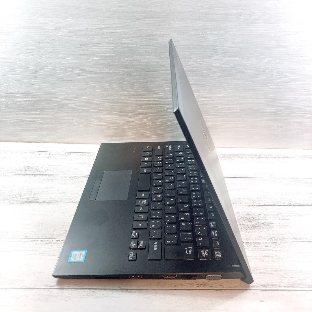 清時代 青花花鳥紋双耳瓶 中国骨董品。 清時代 青花花鳥紋双耳瓶 中国